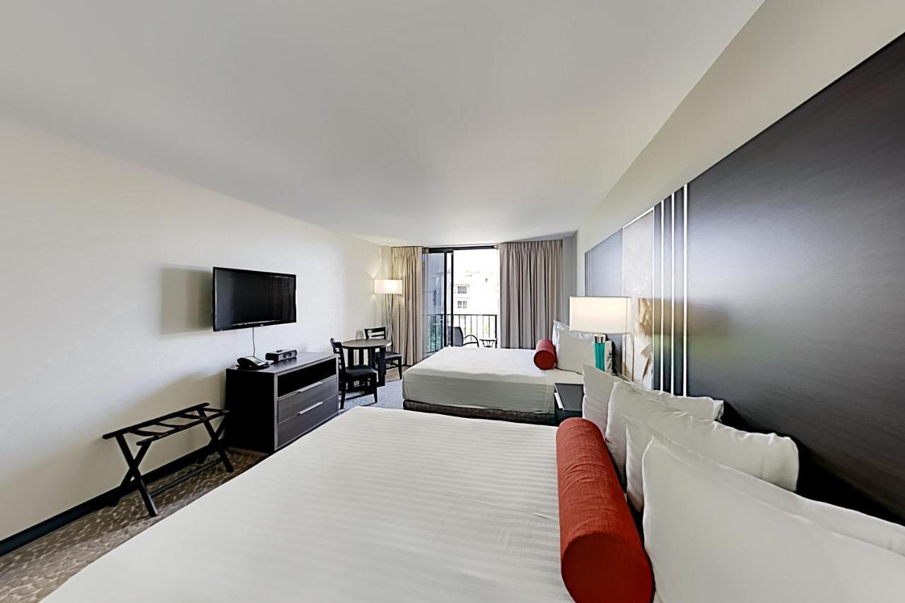 Apartamento Aqua Palms Waikiki Ocean View Lanai Parking Included Honolulu Exterior foto
